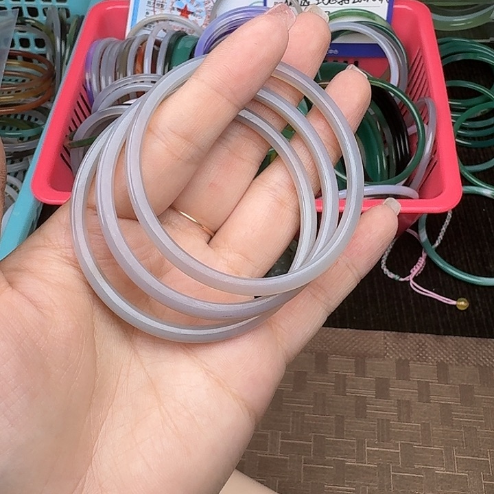 玛瑙/玉髓手镯未镶嵌
