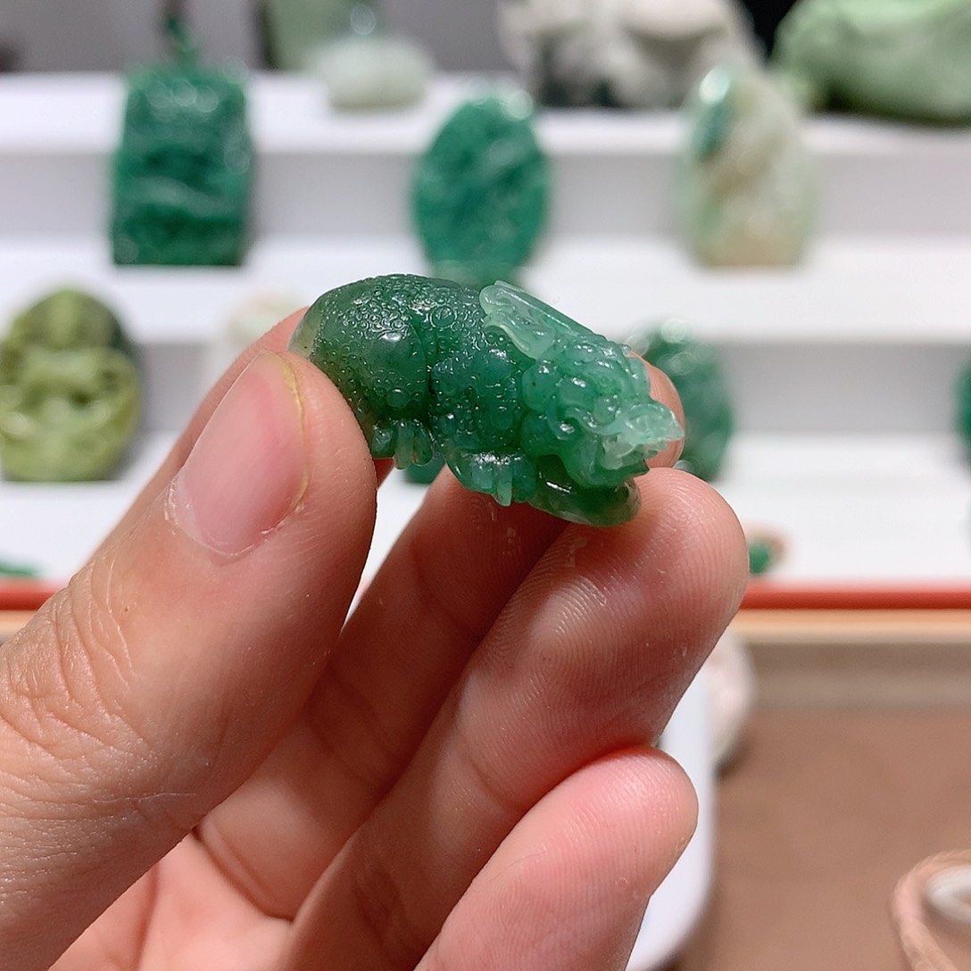 独山玉挂件未镶嵌