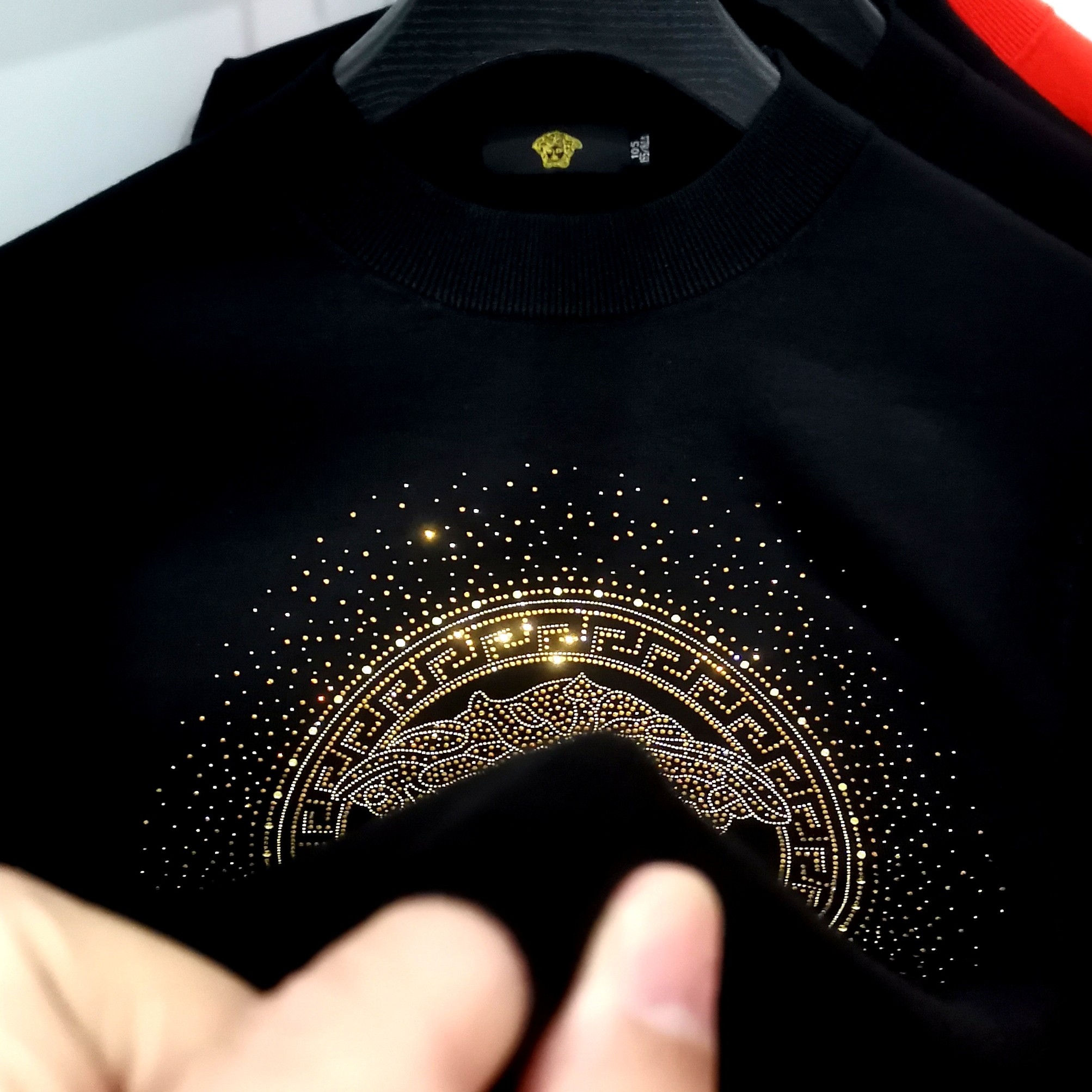 满天星聚爆炸款男士精选羊绒衫