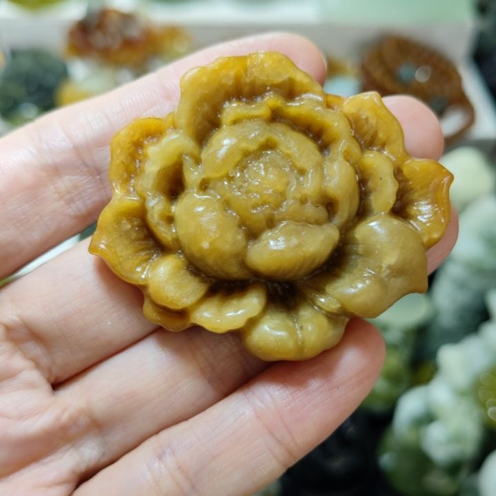 岫玉未镶嵌挂坠款式