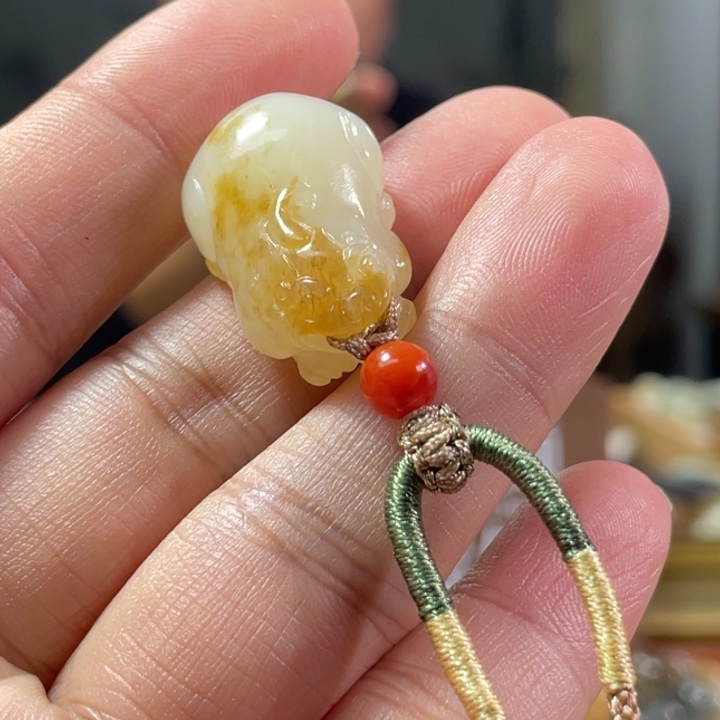 颈饰未镶嵌和田玉?*梦