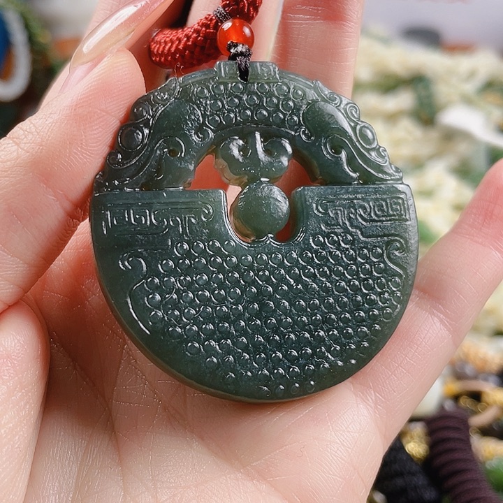 未镶嵌和田玉挂件