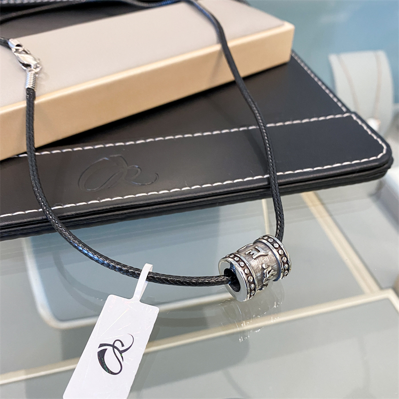 CK 钛钢皮质项链  复古色  六字真言皮绳项链  N1260