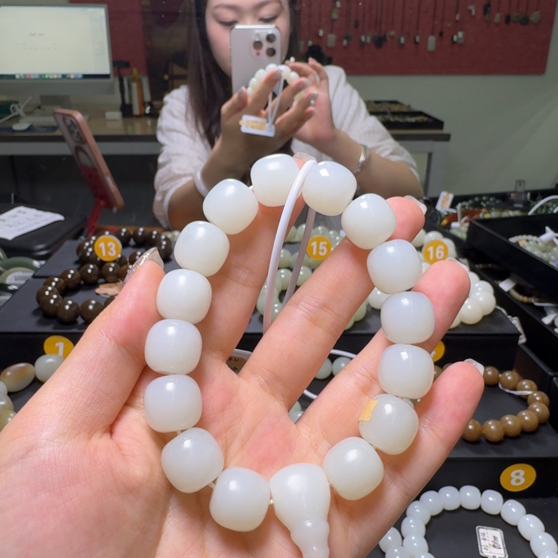 手串未镶嵌和田玉