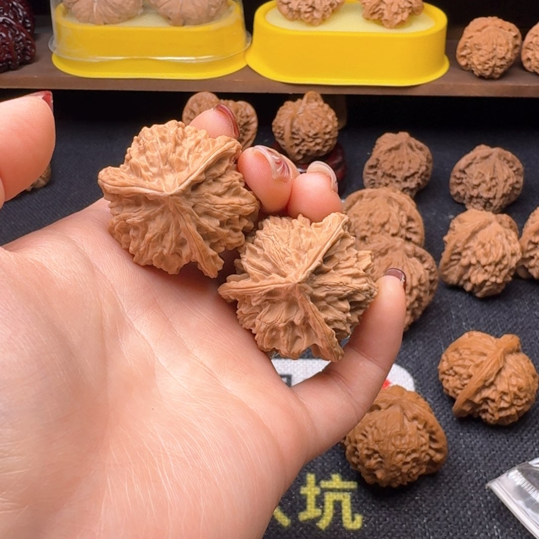 文玩核桃吊坠37全品盘山三棱