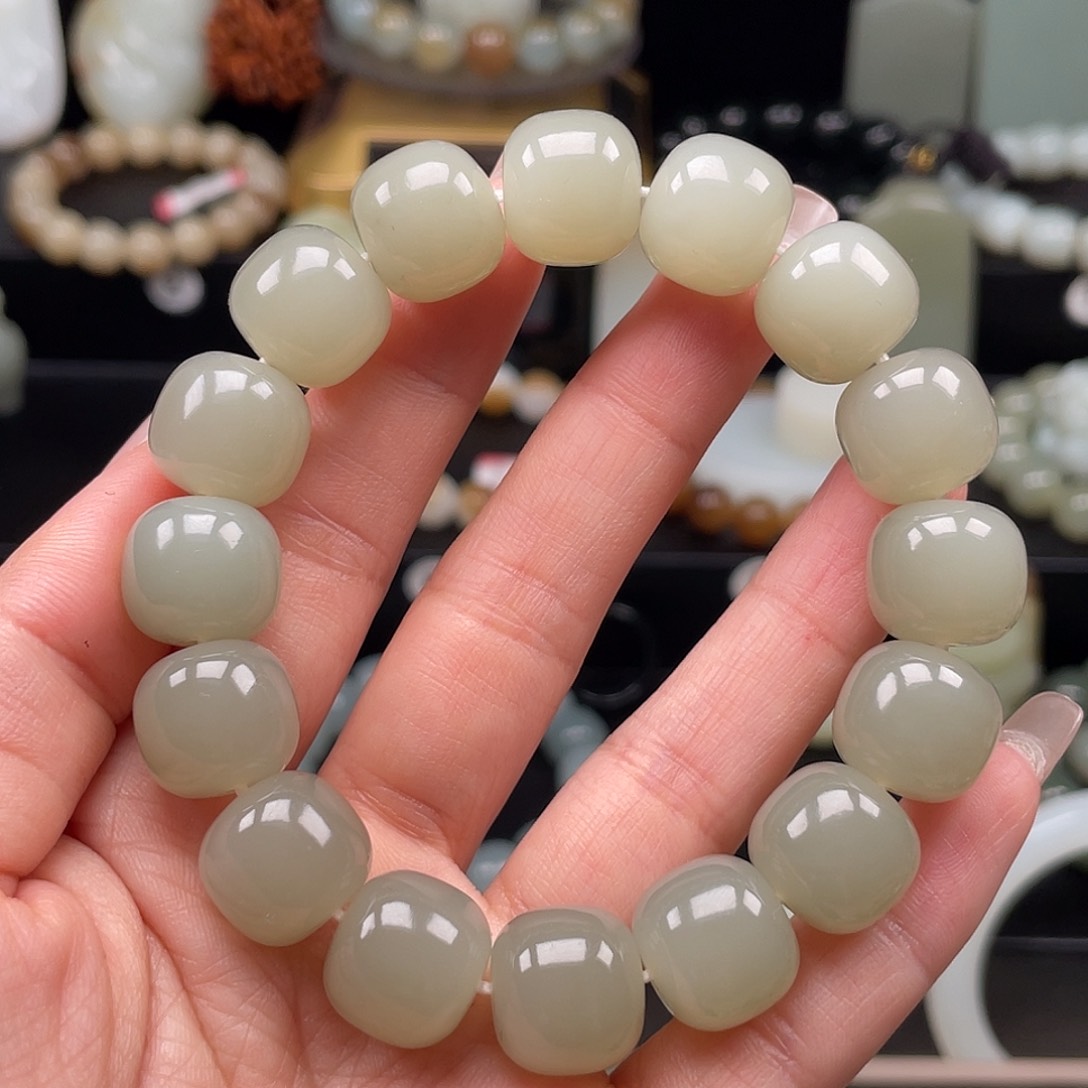 和田玉手串未镶嵌