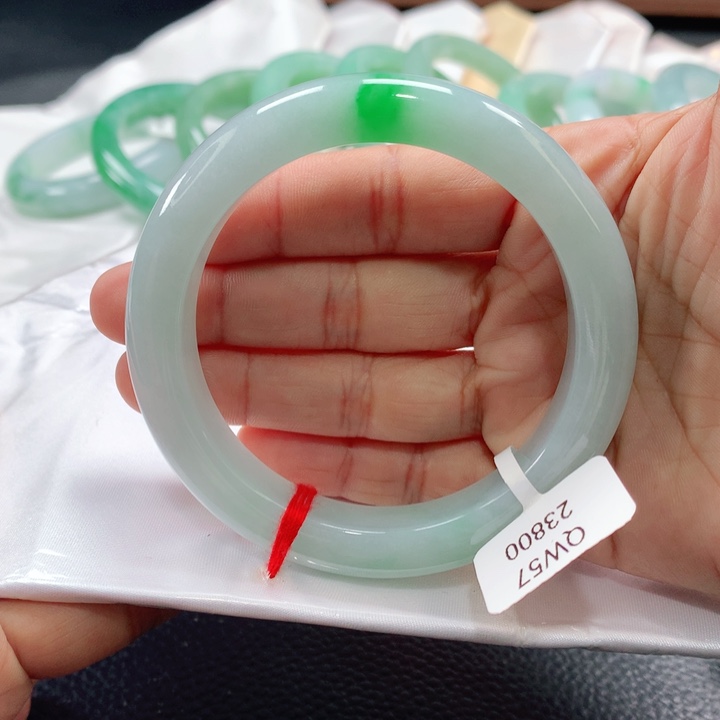 翡翠手镯未镶嵌57585858