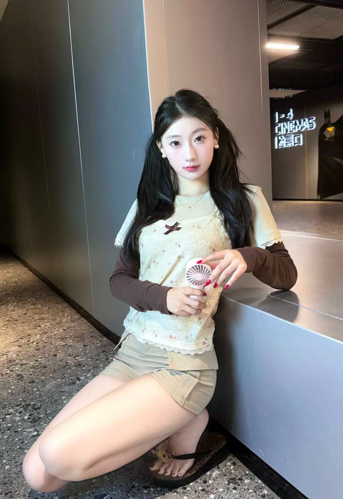 时尚长袖印花森系修身型T恤蕾丝法式碎花