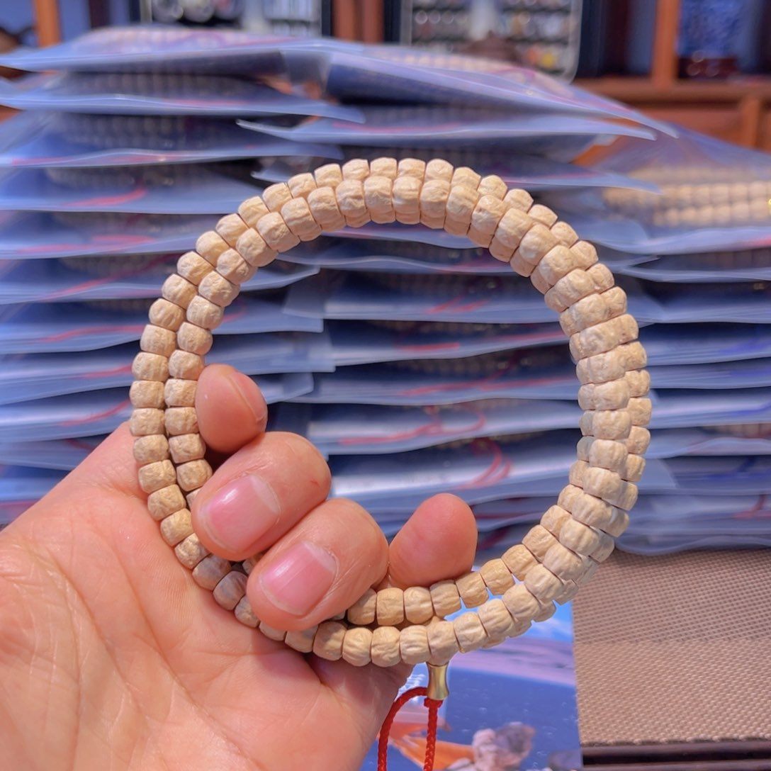 柏香籽/百香籽吊坠山****峰