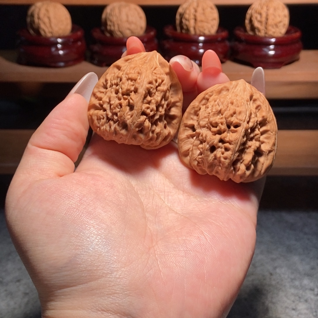楚***~核桃手串/手链40平谷凹底全品白茬