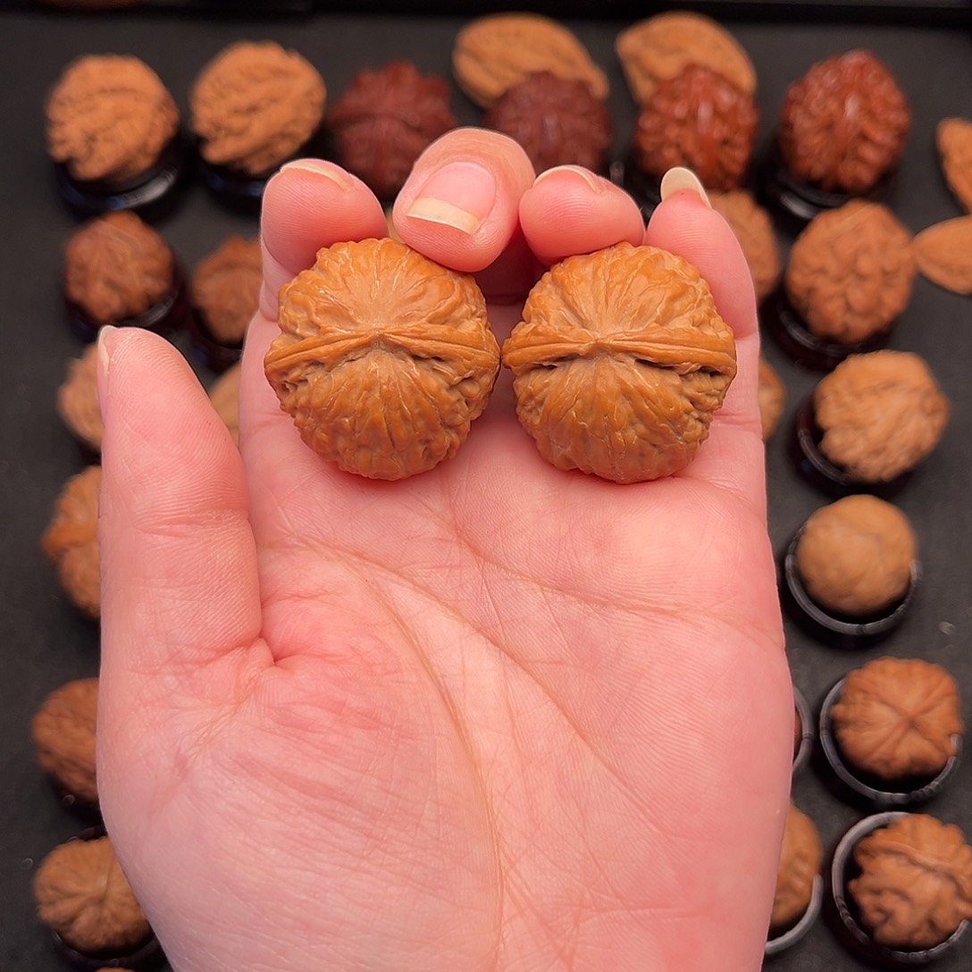 睡***投文玩核桃把件醒狮Z