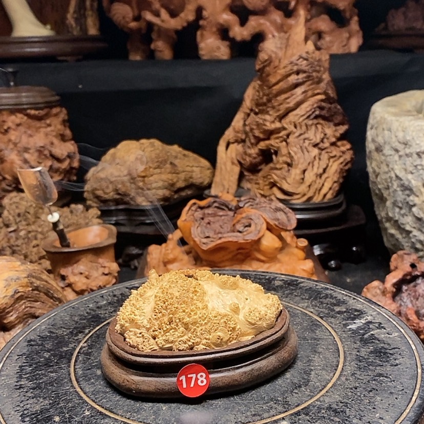 【闪购商品】178号黄金檀木香炉工艺