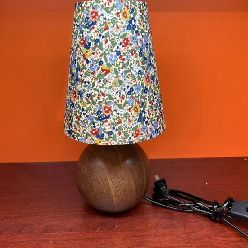 田园碎花布罩陶瓷灯书房卧室客厅床头装饰灯简约三色变光led台