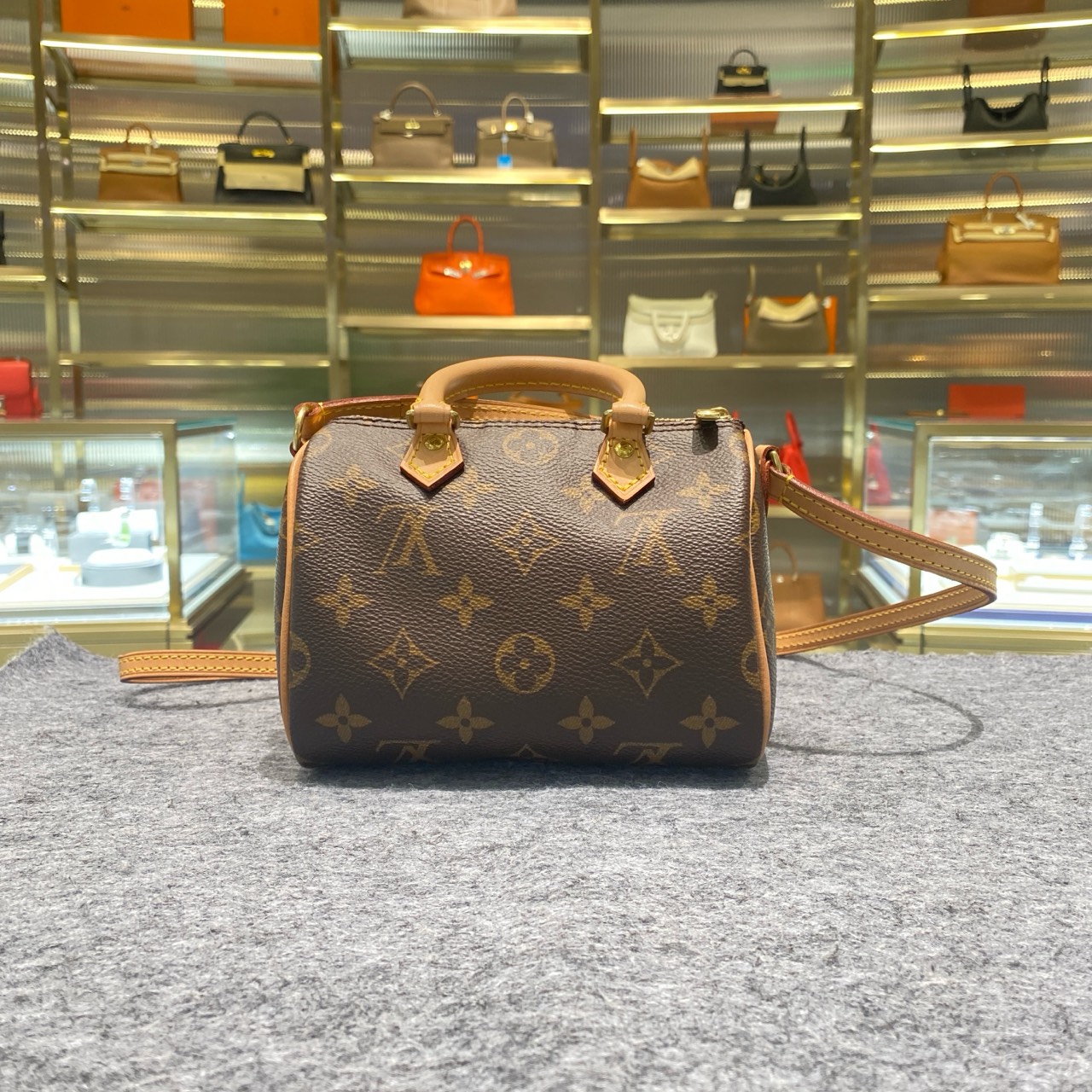 99新 LV LV Nano speedy M81085 Monogram 涂层帆布