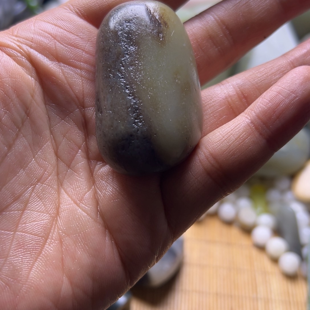 和田玉（糖玉）未镶嵌挂件