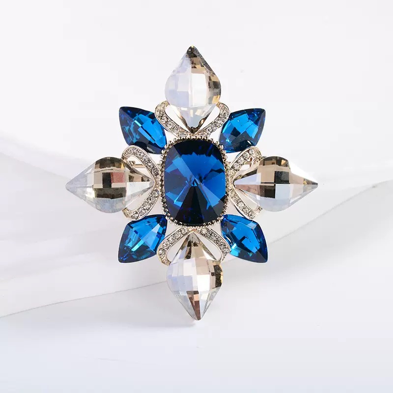 铜合金合成锆石胸针 【88594】蓝镜花蓝色轻奢时尚百搭复古彩色精