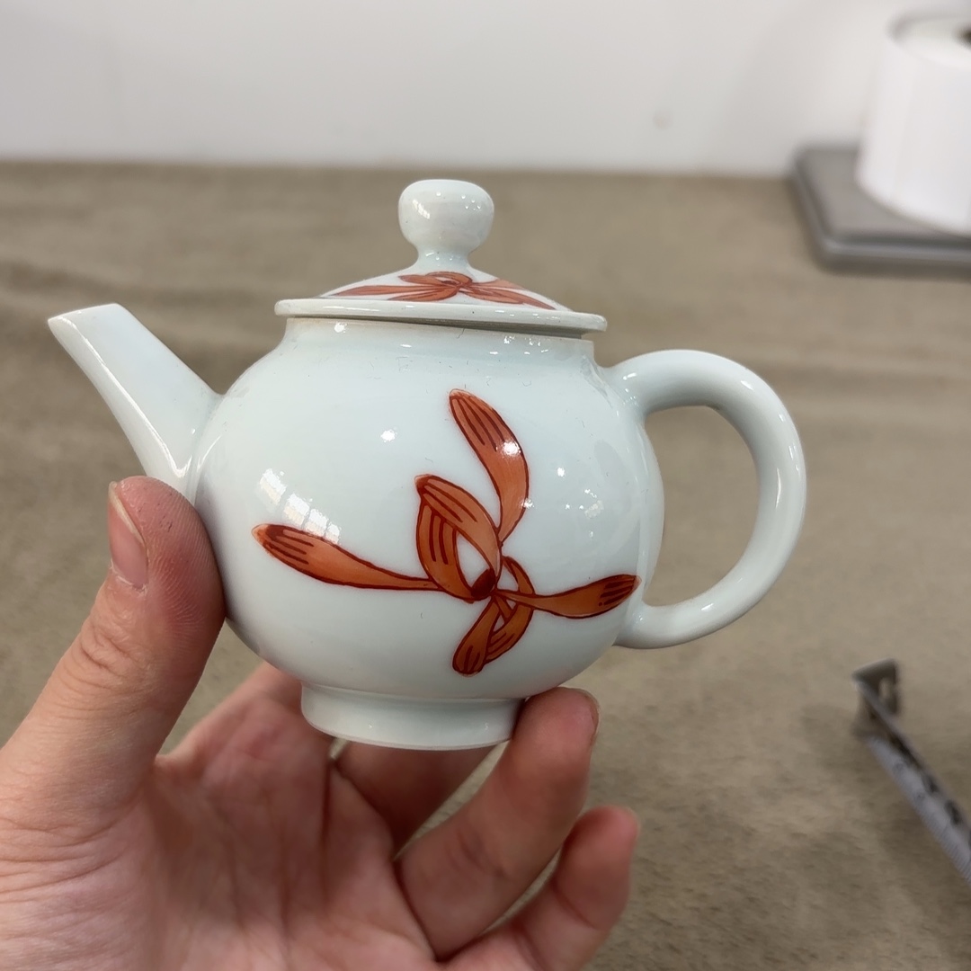 瓷片非常好看漂亮的物品 