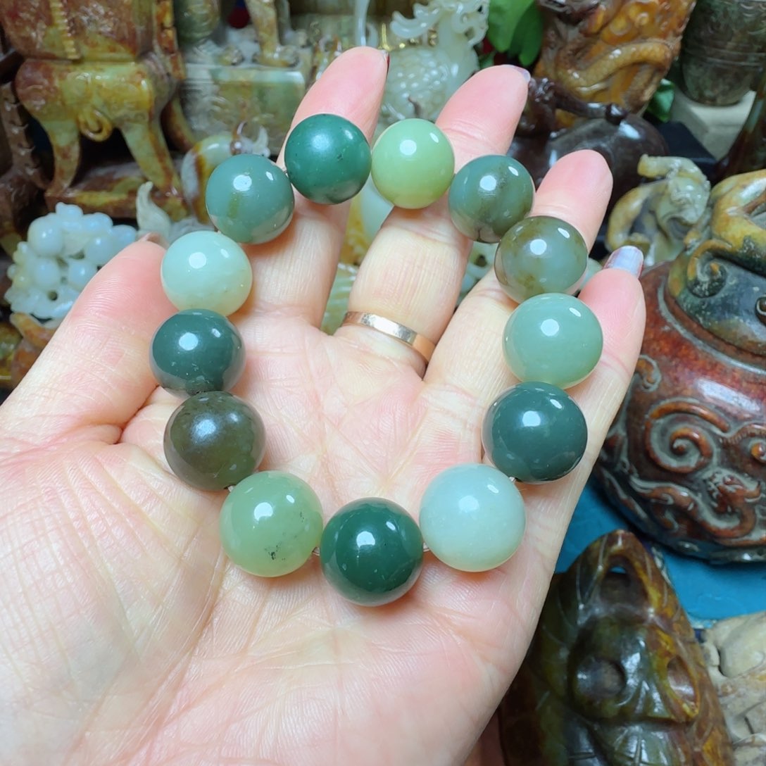 和田玉手串未镶嵌