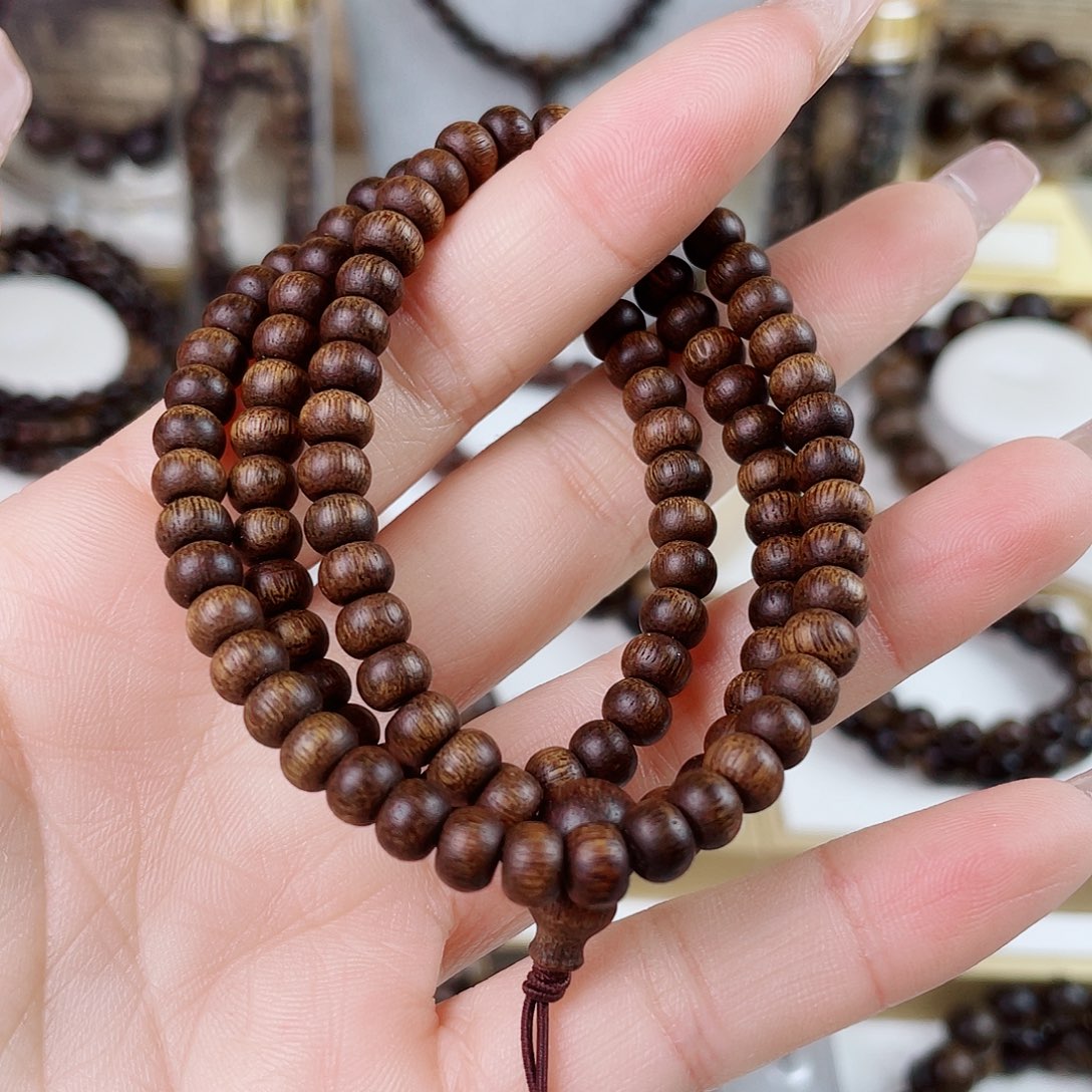 沉香手串越南富森红土沉玉化糖心古董老料0.6×108