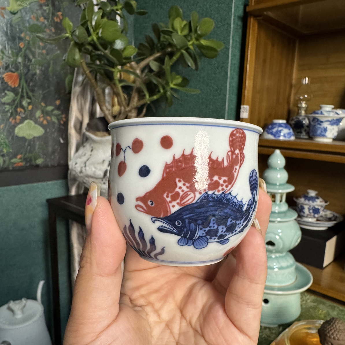 景德镇手工手绘青花釉红鱼藻杯（超七天售后不退换）