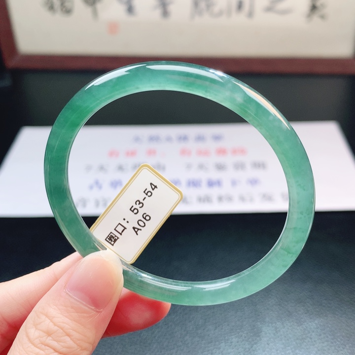 翡翠未镶嵌手镯翡翠手镯114