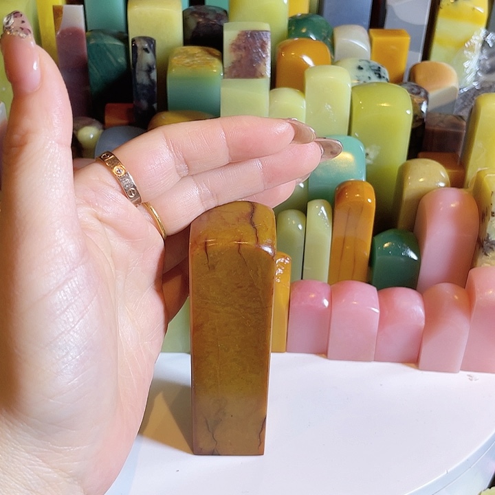 啊****青田石老矿菜花黄