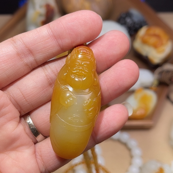 牛***实和田玉未镶嵌颈饰