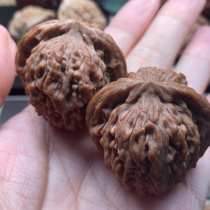 小***曦文玩核桃吊坠四座楼