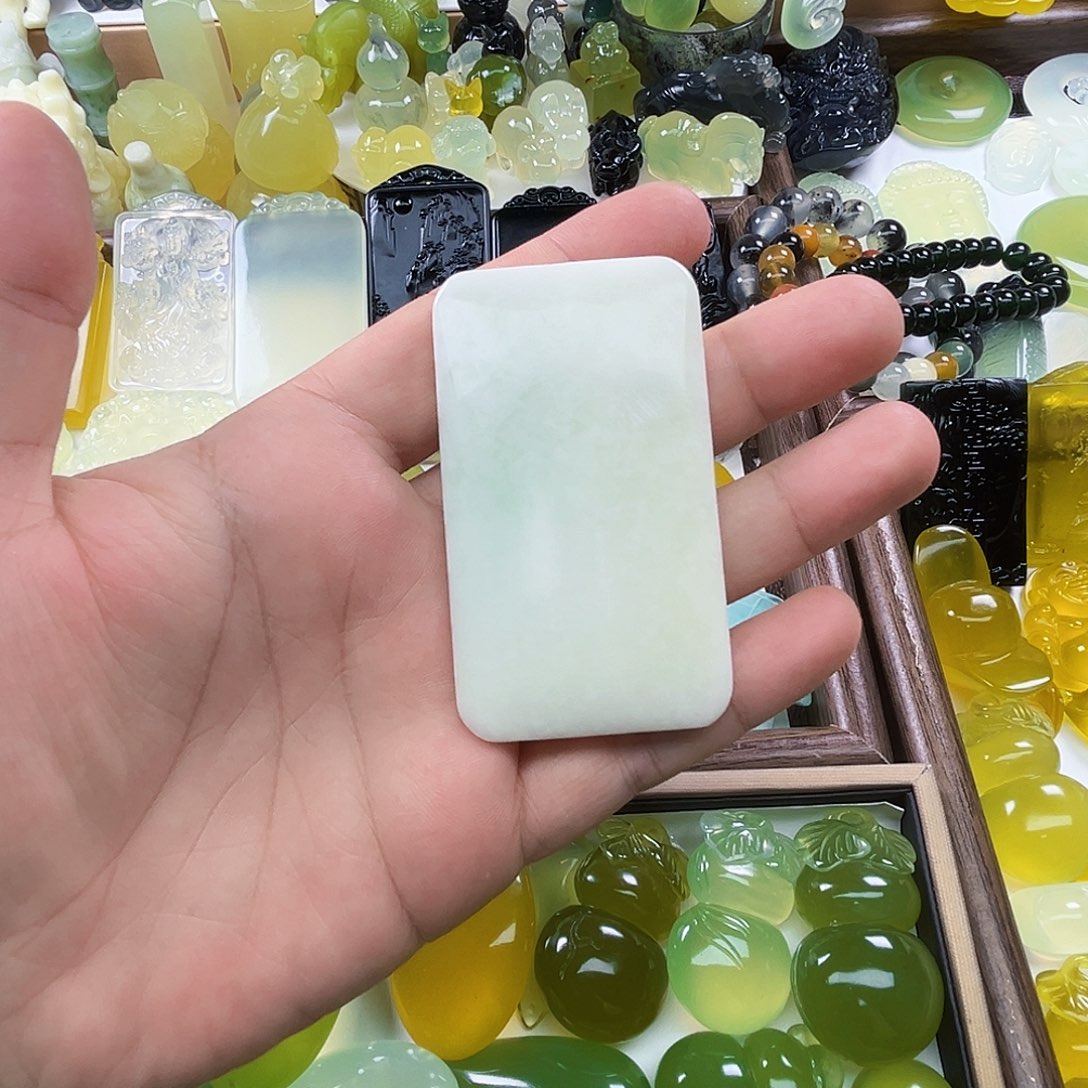 未镶嵌岫玉吊坠(不含链)