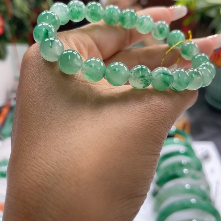 石英质玉手串未镶嵌