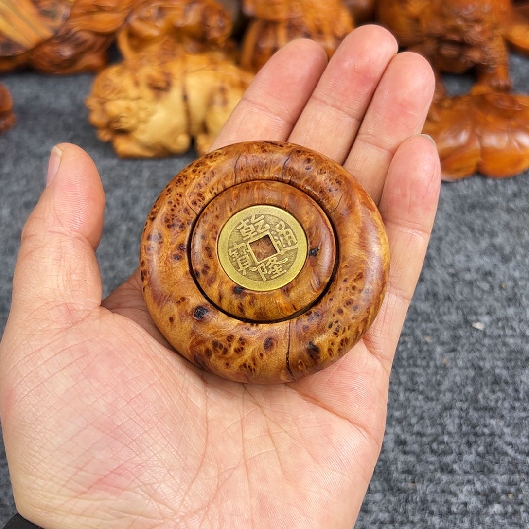 柏木太行崖柏玉化瘤疤赚钱手把件