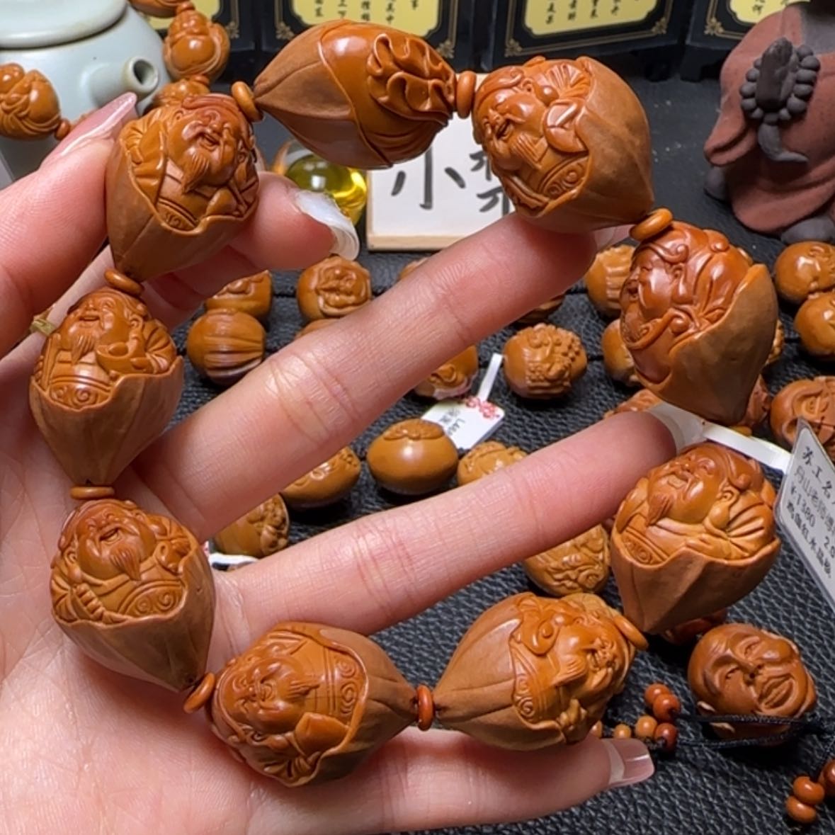 【闪购商品】橄榄核吊坠包衣财神