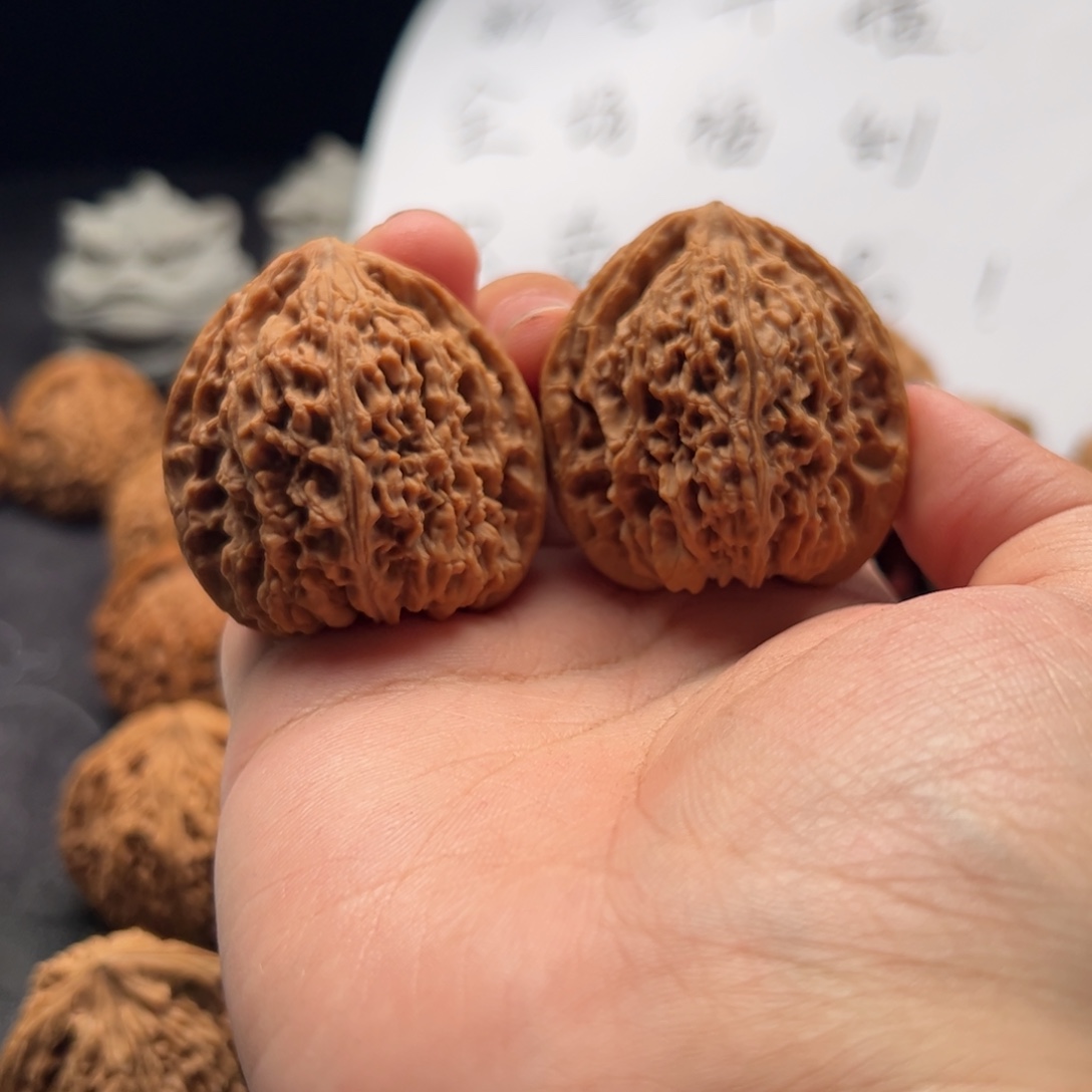 胤***欣吊坠文玩核桃涿鹿南疆