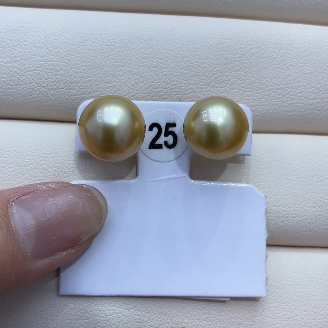 海水珍珠耳饰18K金镶嵌