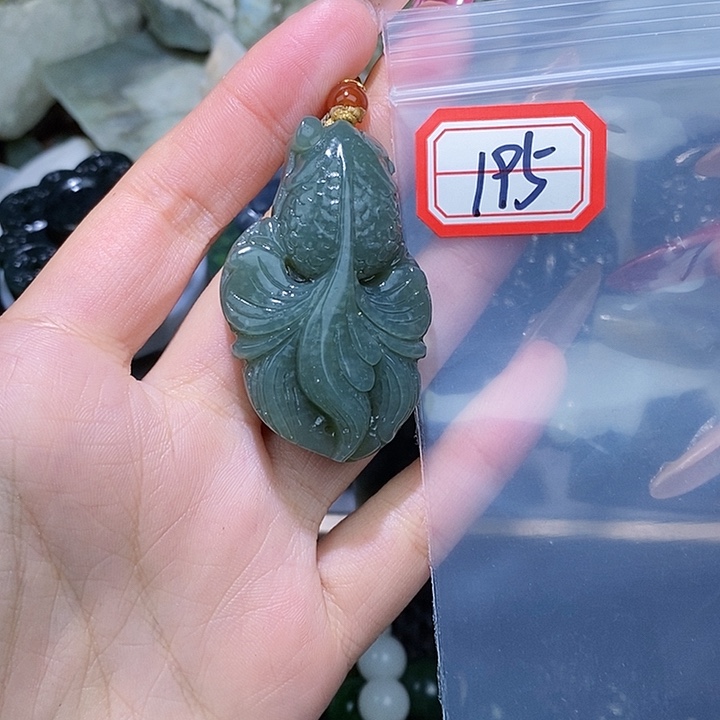 和田玉和田玉边角料随机发未镶嵌