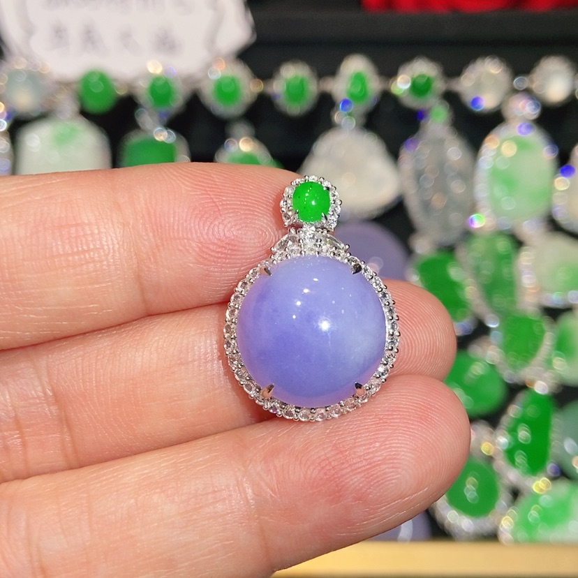 【闪购商品】颈饰18K金镶嵌翡翠天然翡翠