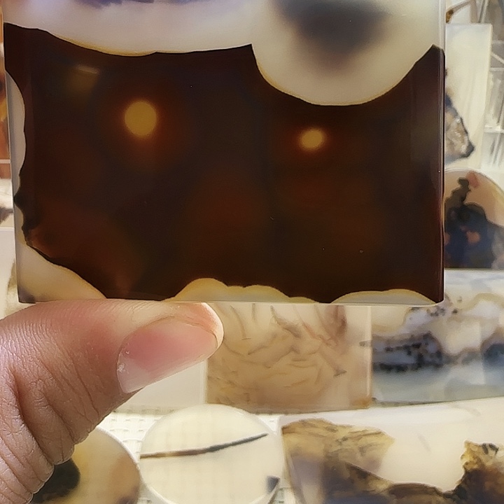 玛瑙/玉髓未镶嵌珠宝奇石