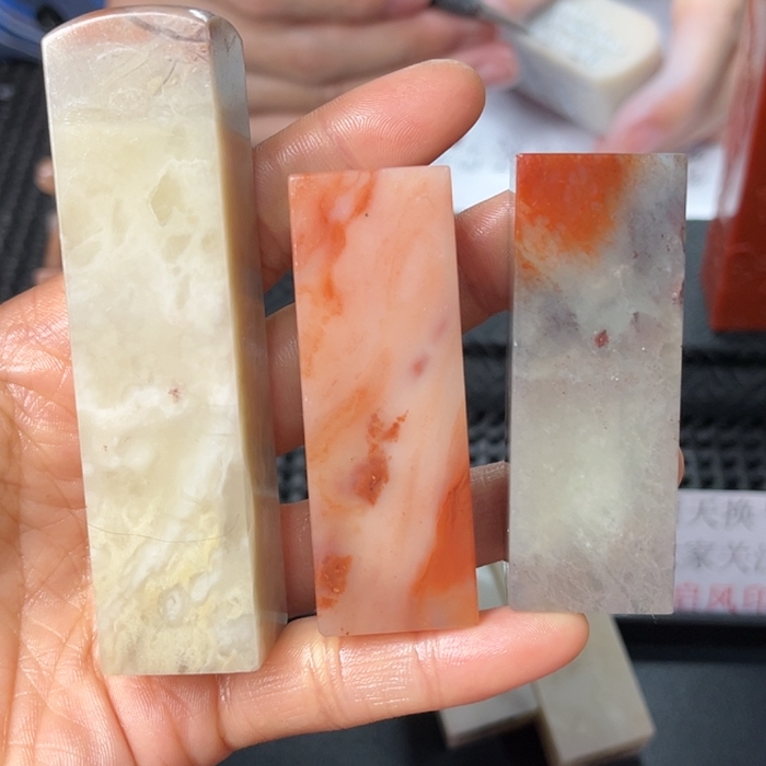 寿山石印石这种现象很明显了呢