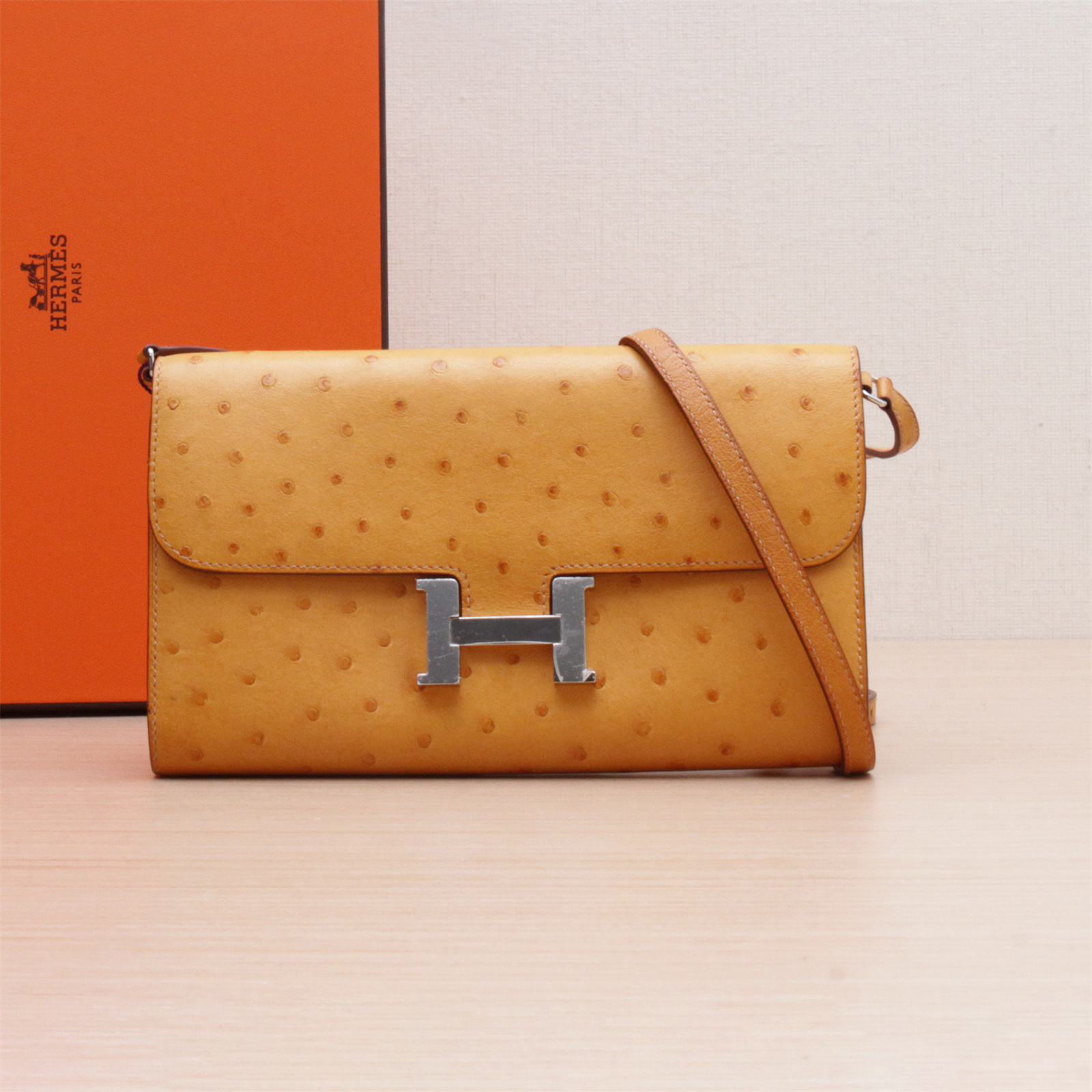 99新 Hermes/爱马仕 活动【小花Han】康康 LONG TO GO蜜蜂黄 Z刻 包