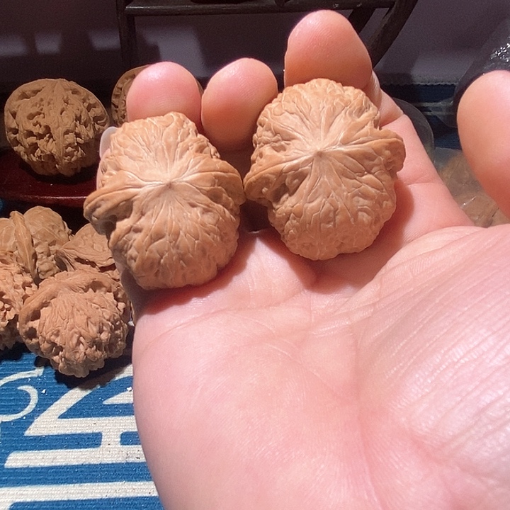 ?**?铁锤妹妹。。。。。