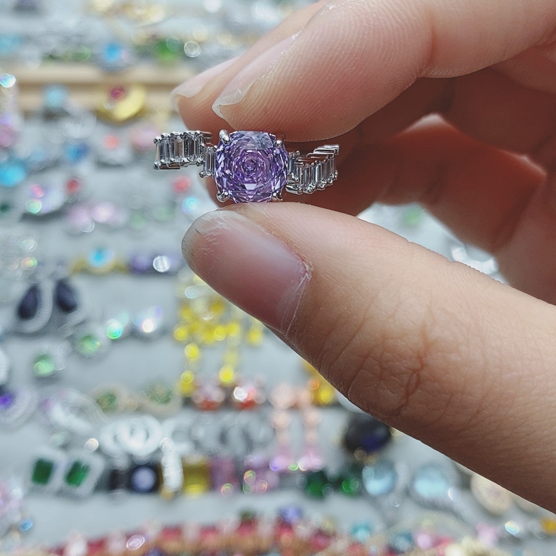 【闪购商品】银S925镶嵌耳饰托帕石