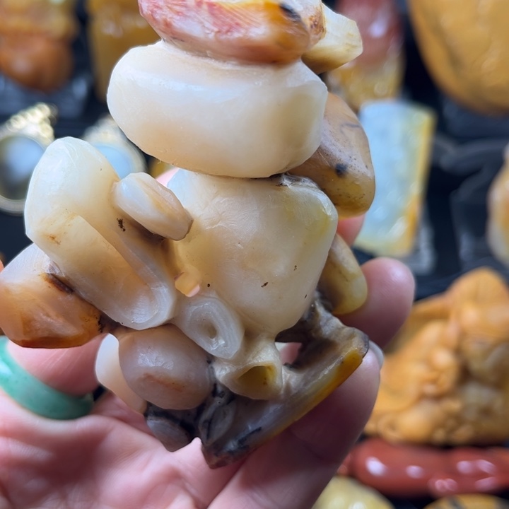 石英质玉（黄龙玉）未镶嵌手链