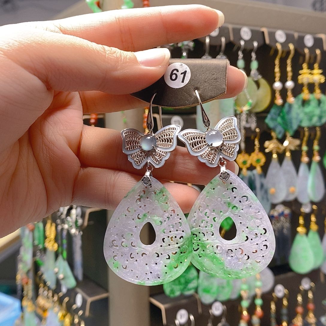 未镶嵌翡翠耳饰翡翠