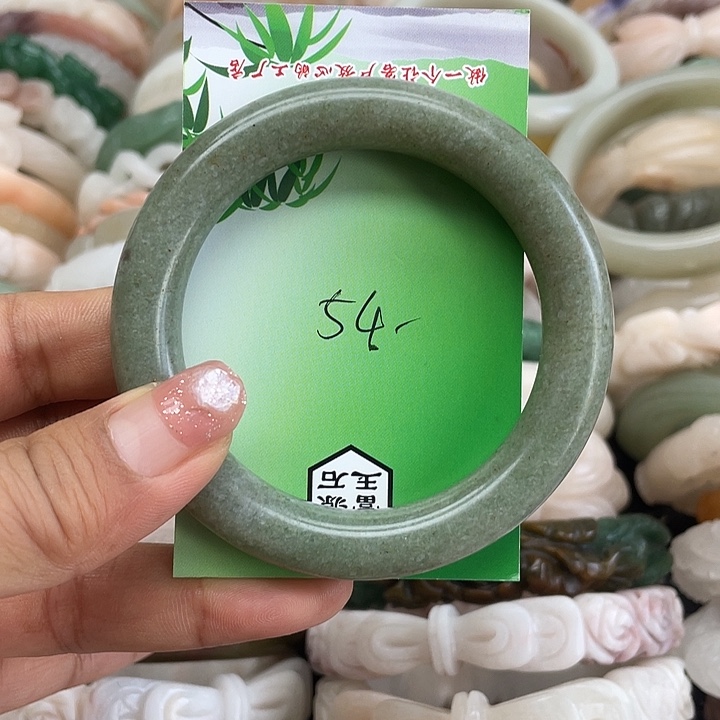 石英岩玉手镯未镶嵌