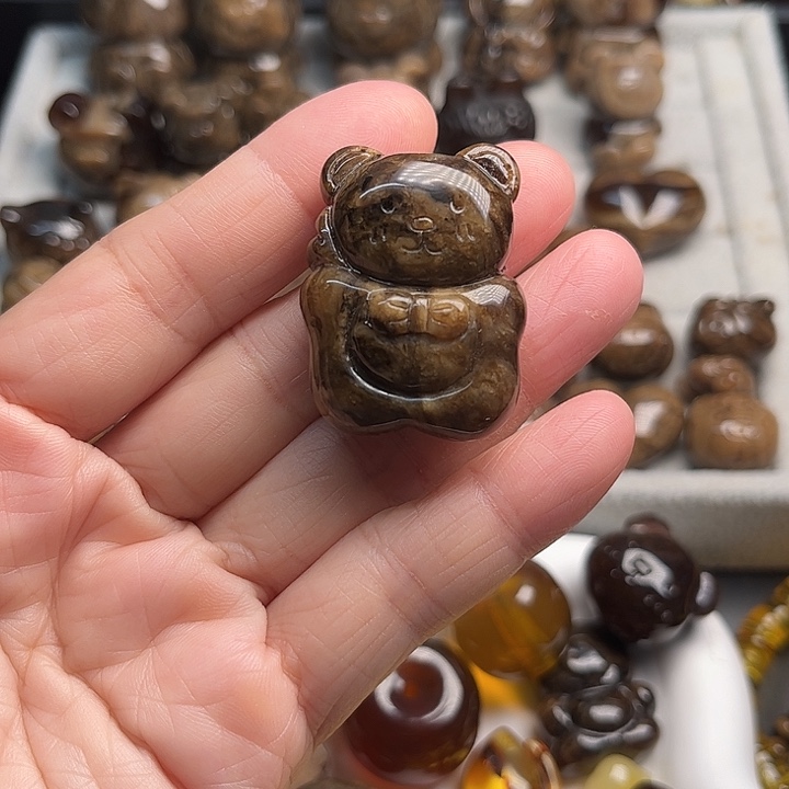 琥珀颈饰未镶嵌根珀