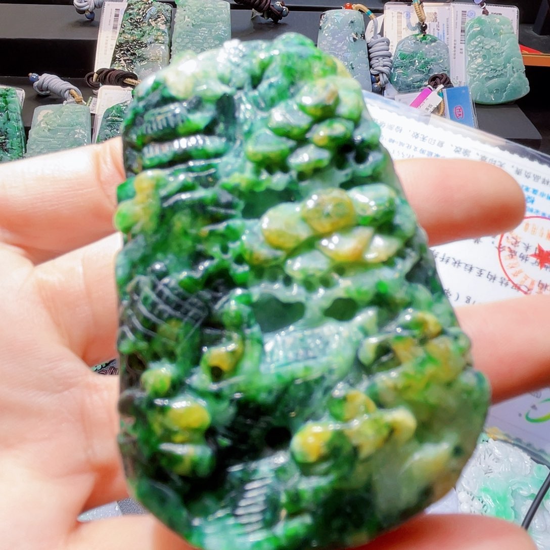 颈饰未镶嵌翡翠一