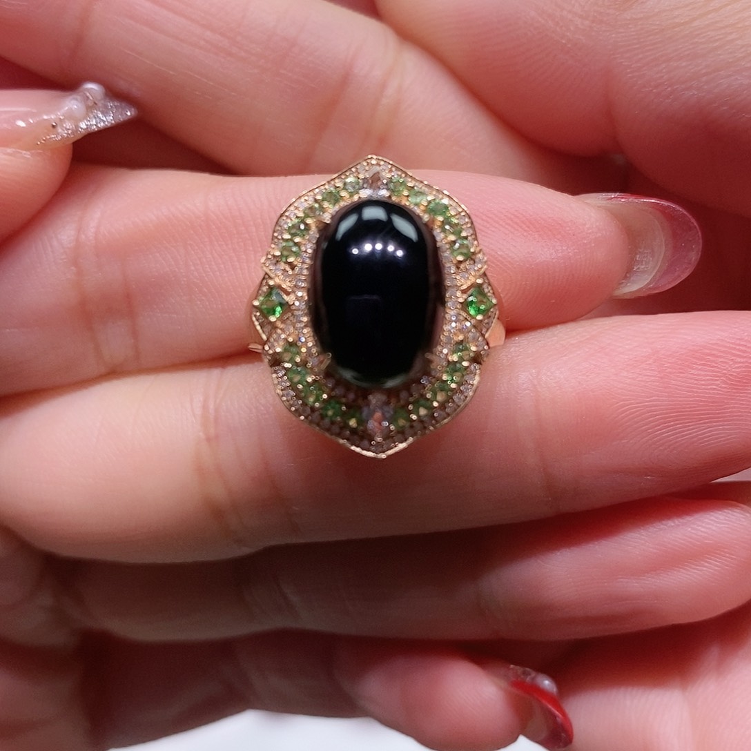 翡翠戒指18K金镶嵌戒指