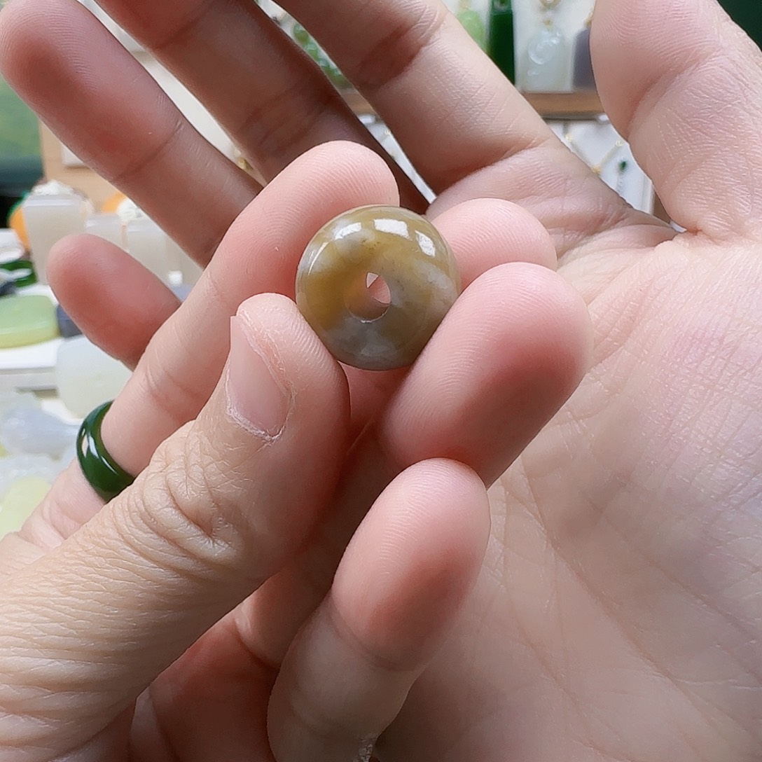 熊***3和田玉未镶嵌吊坠(不含链)