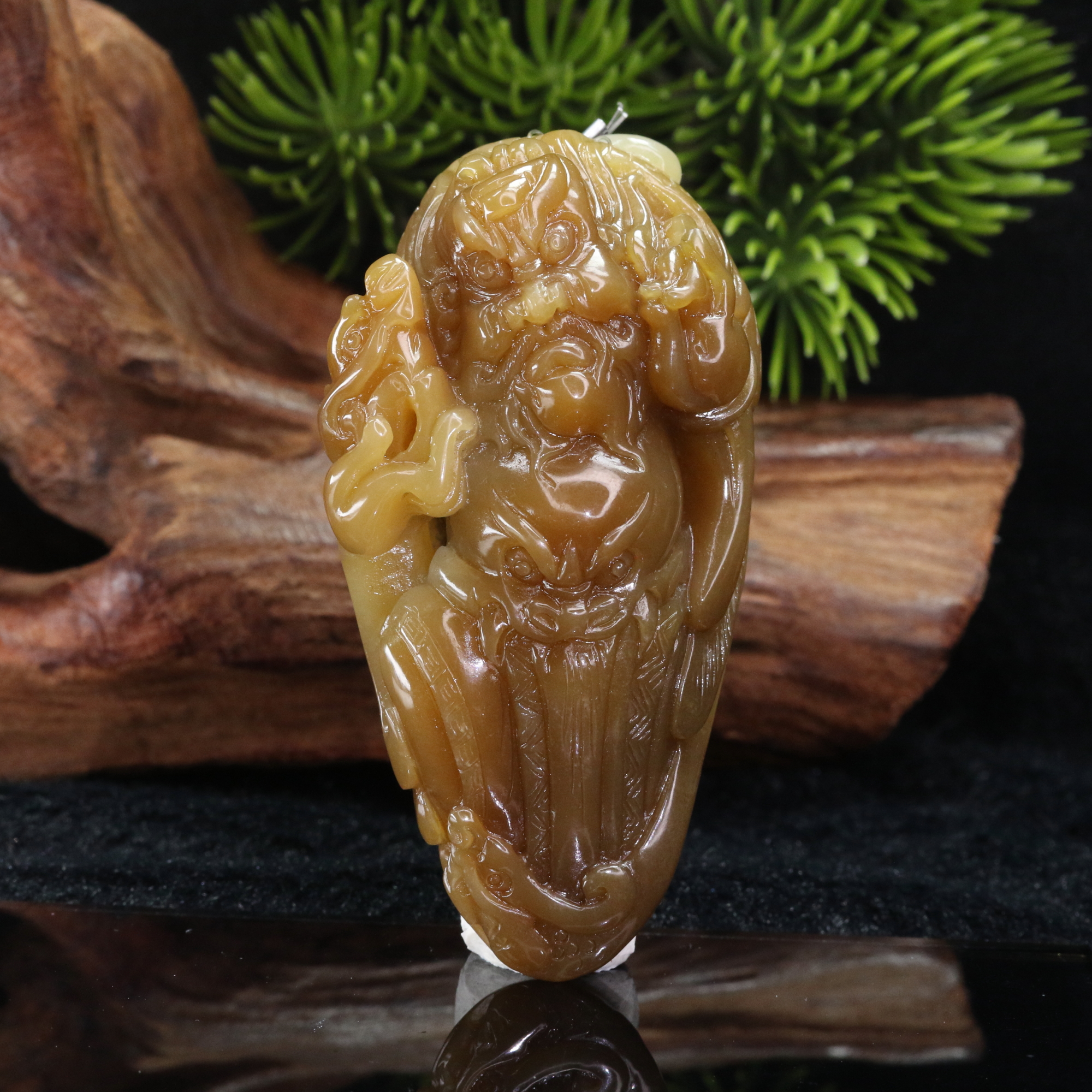 28和田玉且末老红糖吊坠/900256北京中保拍卖