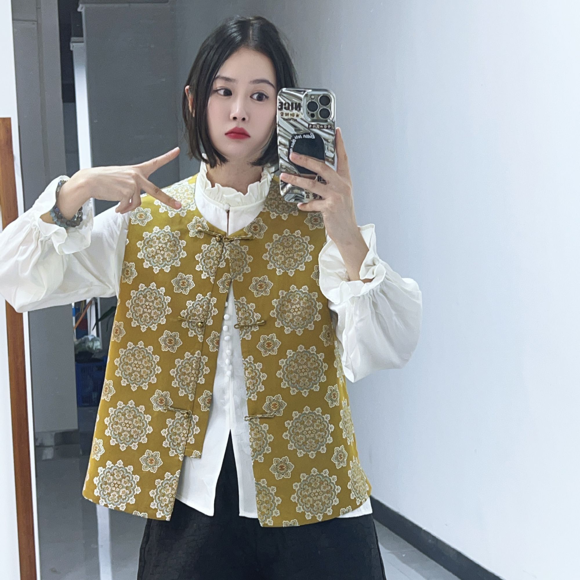 黄宝箱马甲宋锦桑蚕丝新中式桑蚕丝复古拼接马甲女胸围104衣长60